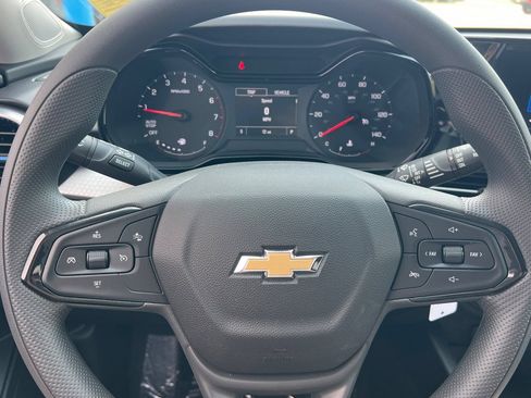 New 2026 Chevrolet Trax LS w/ LS Convenience Package FWD image 19