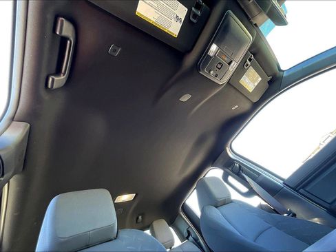 Used 2024 Toyota Tacoma SR5 image 22