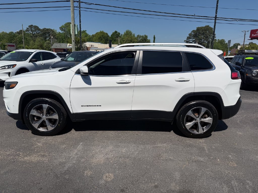 Used 2019 Jeep Cherokee Limited w/ Luxury Group AWD/4WD image 8