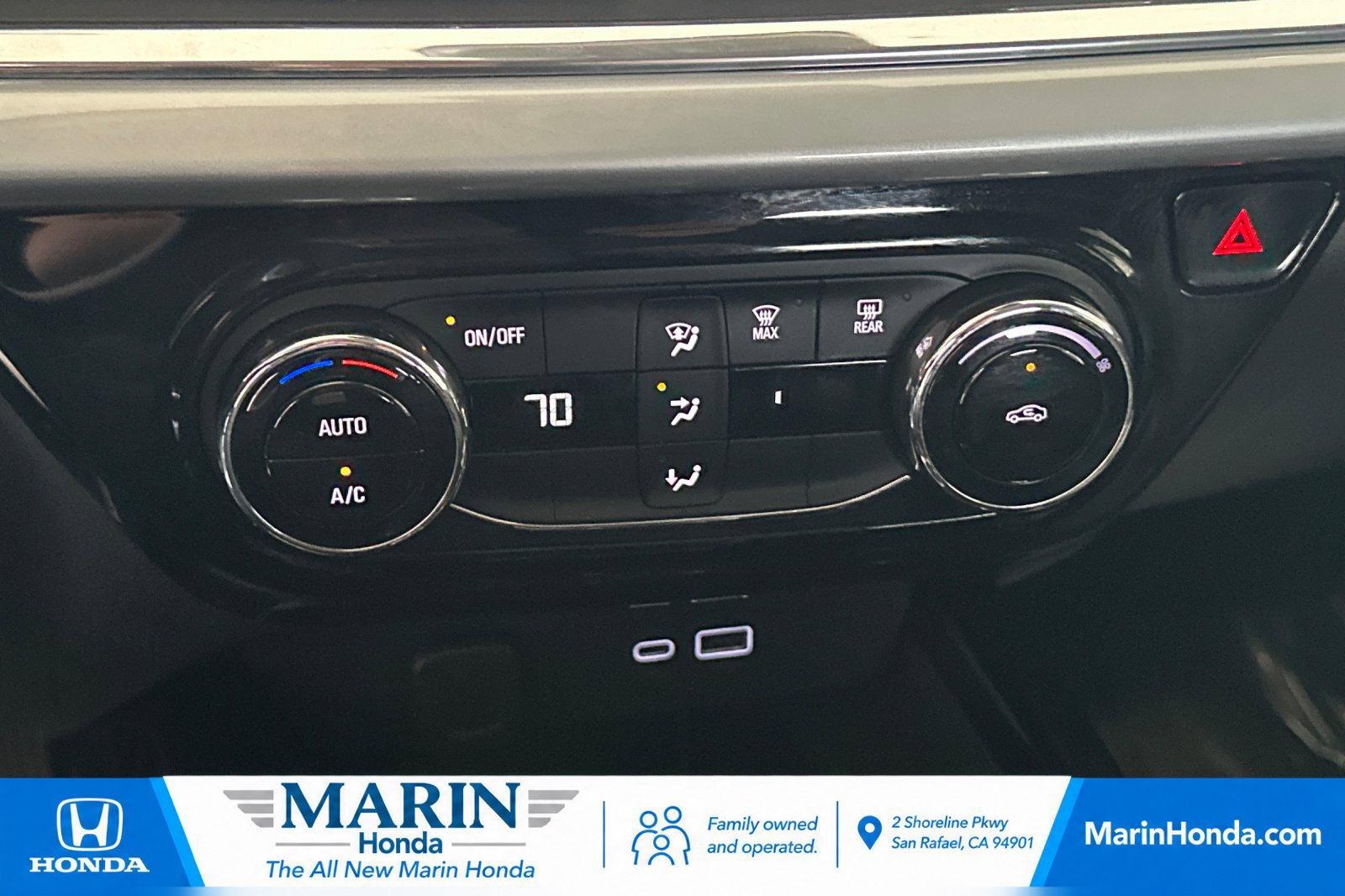 Used 2025 Chevrolet Trax LT FWD image 24