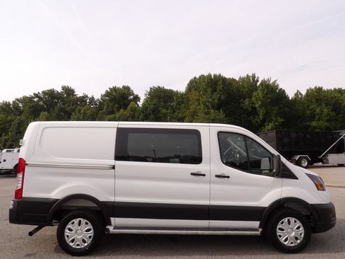 Used 2025 Ford Transit 250 Low Roof w/ Exterior Upgrade Package RWD image 9