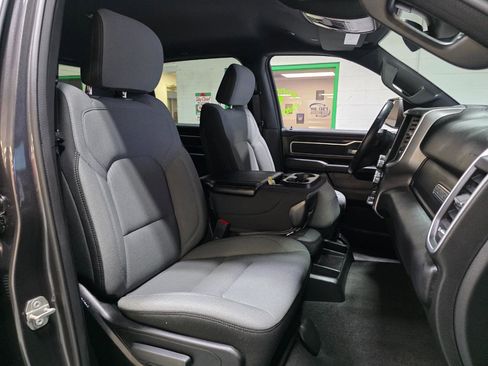 Used 2023 RAM 1500 Big Horn AWD/4WD image 24