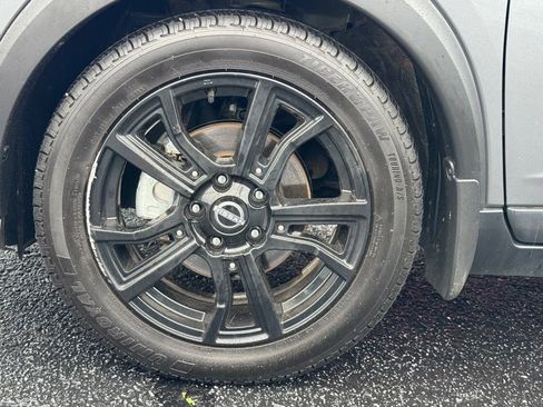 Used 2022 Nissan Kicks SR w/ Exterior Package image 9