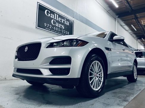Used 2020 Jaguar F-PACE AWD/4WD image 2