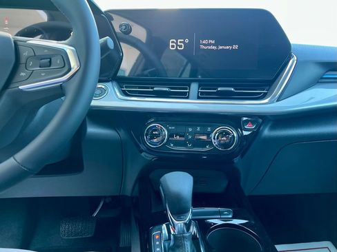 New 2026 Chevrolet Trax LT w/ Driver Confidence Package image 15