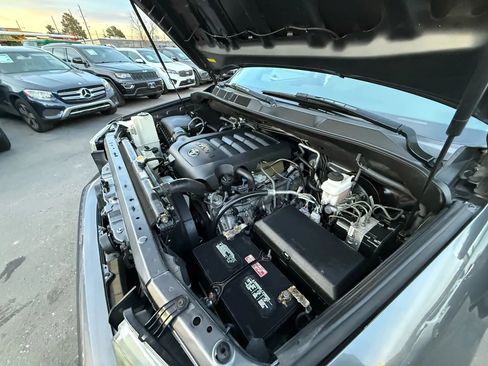 Used 2017 Toyota Sequoia Limited image 39