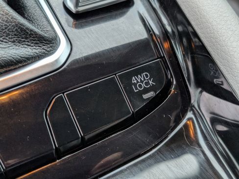 Used 2022 Jeep Compass Limited image 25