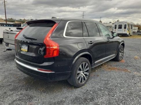 Used 2024 Volvo XC90 B5 Plus image 4
