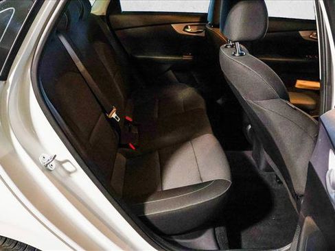 Used 2024 Kia Forte LXS w/ LXS Technology Package image 23