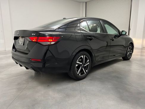 Used 2024 Nissan Sentra SV image 7