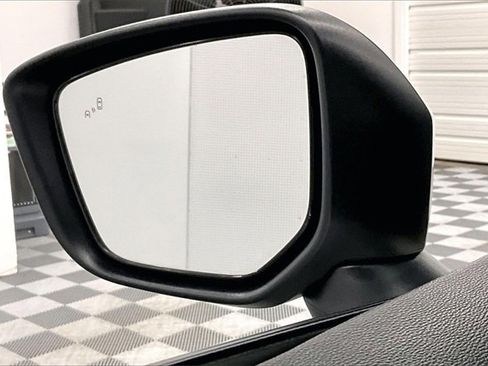 Used 2024 Mitsubishi Eclipse Cross SE image 32