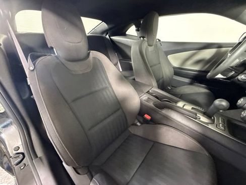 Used 2011 Chevrolet Camaro LS RWD image 28
