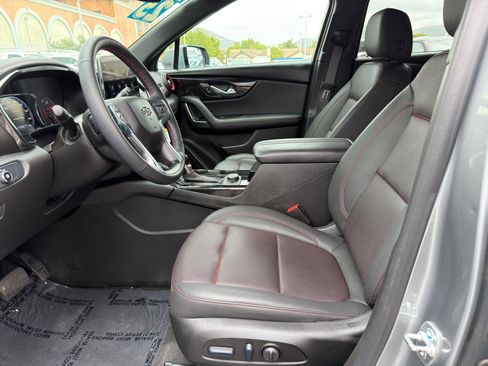 Used 2025 Chevrolet Blazer RS w/ LPO, 'HIT The Road' Package AWD/4WD image 22