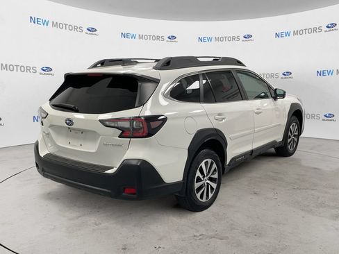 Certified 2025 Subaru Outback Premium AWD/4WD image 4