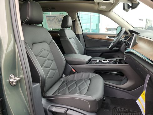 New 2026 Volkswagen Atlas SE image 15