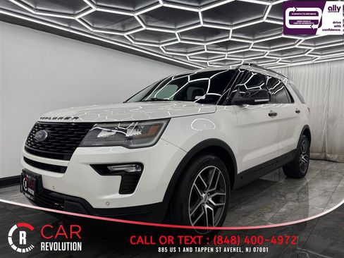 Used 2019 Ford Explorer Sport w/ Ford Safe & Smart Package image 3