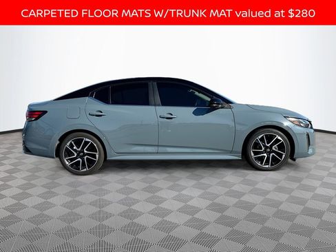 Used 2024 Nissan Sentra SR w/ SR Premium Package image 4