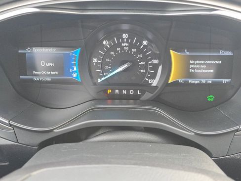 Used 2020 Ford Fusion SE image 24