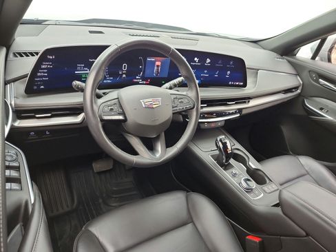Used 2024 Cadillac XT4 Premium Luxury AWD/4WD image 14