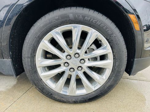 Used 2019 Cadillac XT5 Premium Luxury w/ Driver Assist Package image 43