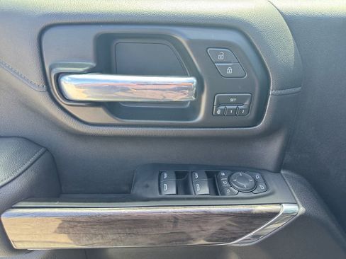 Used 2022 Chevrolet Silverado 2500 LTZ w/ LTZ Plus Package AWD/4WD image 20