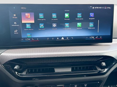 Used 2025 BMW 330i Sedan w/ Parking Assistance Package image 29