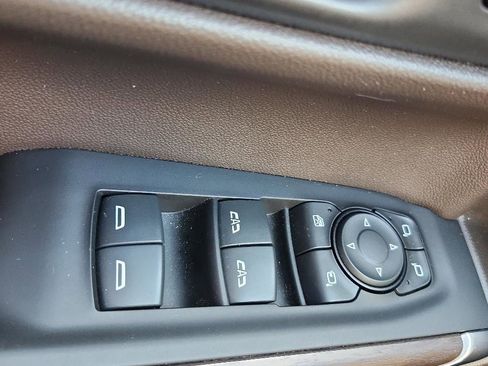 Certified 2022 GMC Sierra 1500 SLT w/ SLT Premium Plus Package image 23