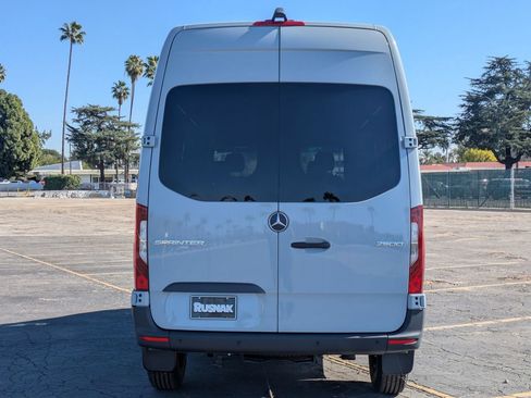New 2025 Mercedes-Benz Sprinter 2500 image 3