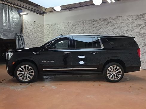 Used 2022 GMC Yukon XL Denali image 5