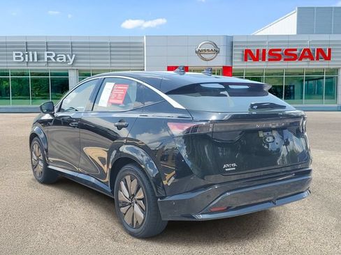 Used 2023 Nissan Ariya FWD image 3
