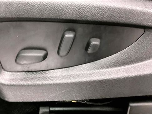 Used 2017 Chevrolet Silverado 1500 LTZ Z71 w/ Midnight Edition image 32