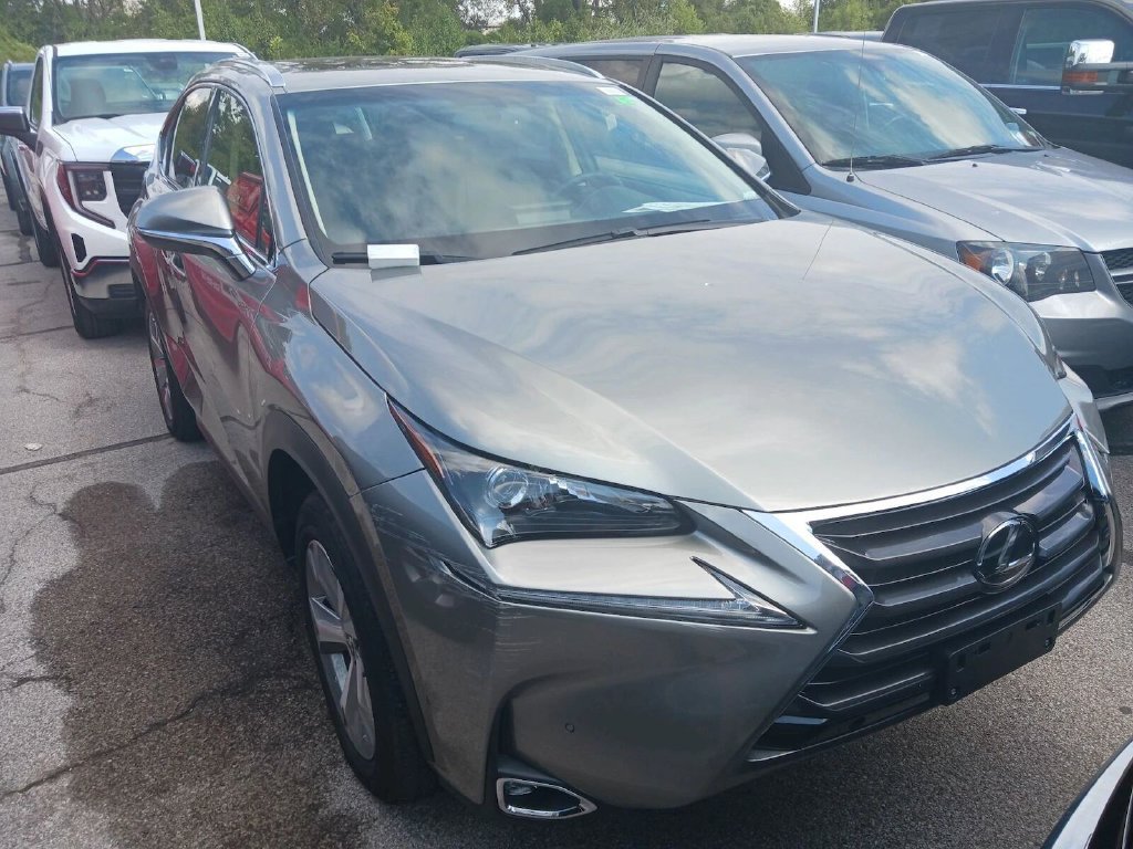 Used 2017 Lexus NX 200t AWD w/ Premium Package image 2