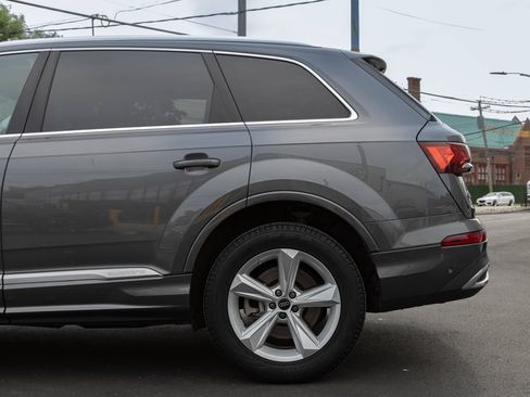 Used 2023 Audi Q7 2.0T Premium w/ Convenience Package AWD/4WD image 11
