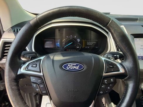 Used 2020 Ford Edge SEL w/ Cold Weather Package AWD/4WD image 27