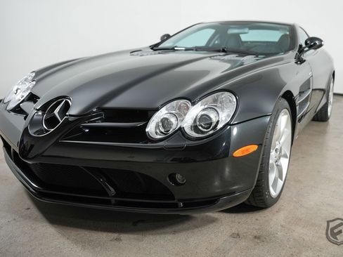 Used 2006 Mercedes-Benz SLR image 9