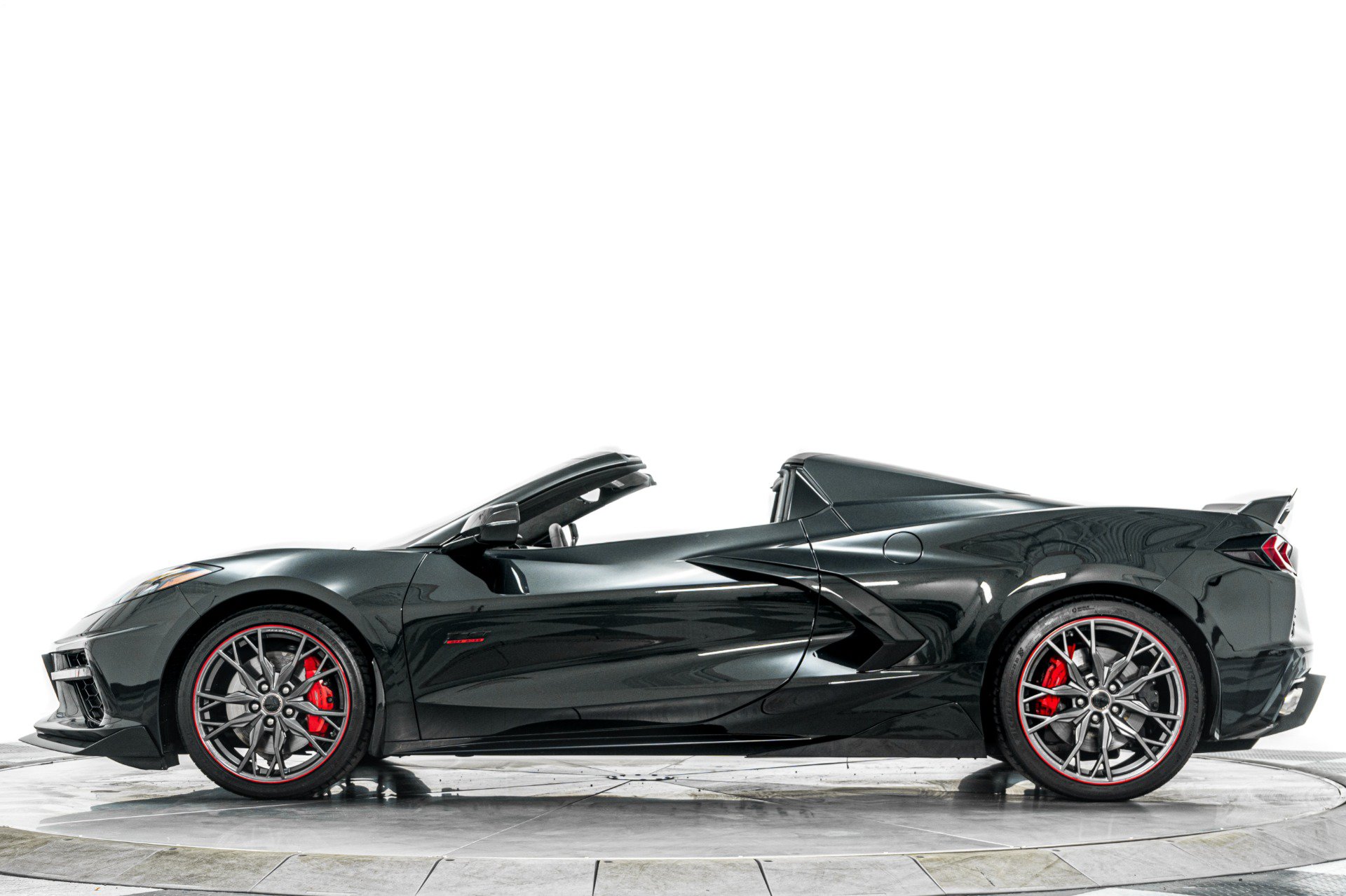 Used 2023 Chevrolet Corvette Stingray Premium Conv w/ Z51 Performance Package RWD image 6