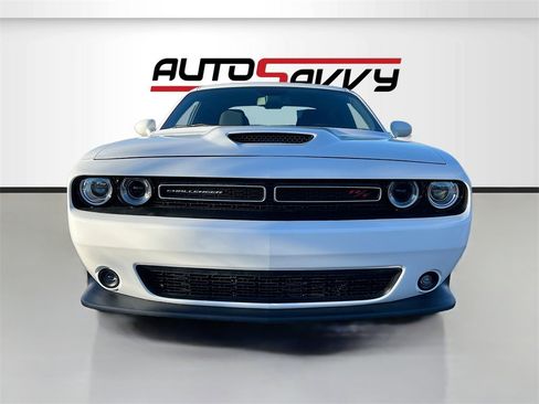 Used 2022 Dodge Challenger R/T image 2