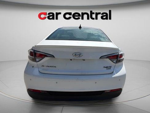 Used 2017 Hyundai Sonata Limited w/ Ultimate Package 02 FWD image 5