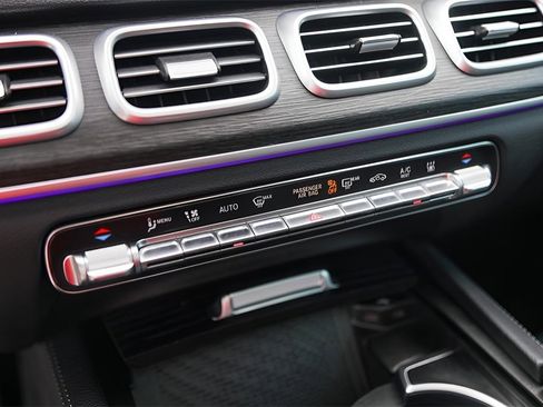 Used 2024 Mercedes-Benz GLE 450e GLE 450e image 22