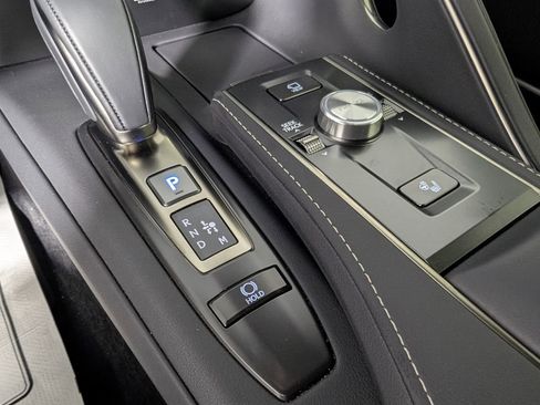 Used 2024 Lexus LC 500 Convertible image 30