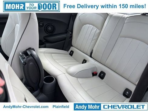 Used 2019 MINI Cooper 2-Door Hardtop w/ Signature Upholstery Package image 31