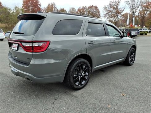 Used 2025 Dodge Durango GT image 4