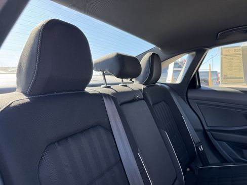 Used 2023 Volkswagen Jetta Sport image 19