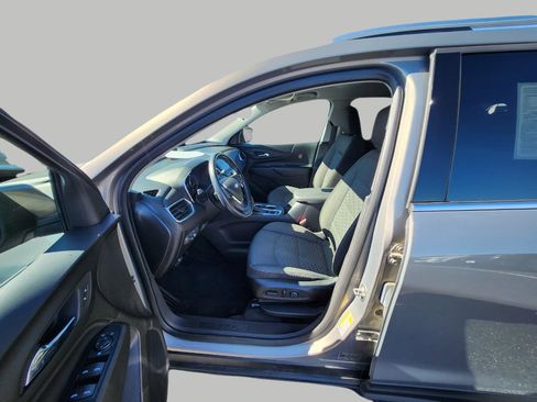 Used 2019 Chevrolet Equinox LT image 18