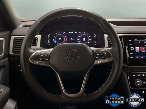 Used 2023 Volkswagen Atlas Cross Sport SE w/ Panoramic Sunroof Package image 10