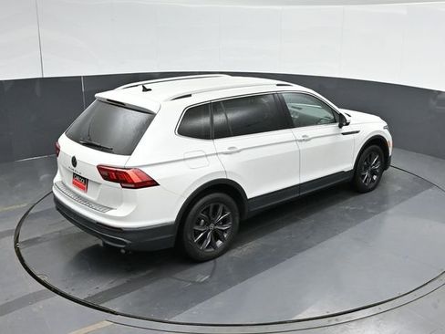 Used 2023 Volkswagen Tiguan SE FWD image 51