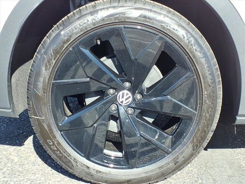 New 2026 Volkswagen ID.4 Pro S image 9