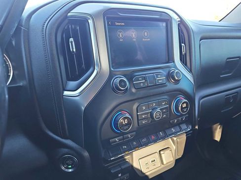 Used 2019 Chevrolet Silverado 1500 LT Trail Boss w/ Convenience Package image 27