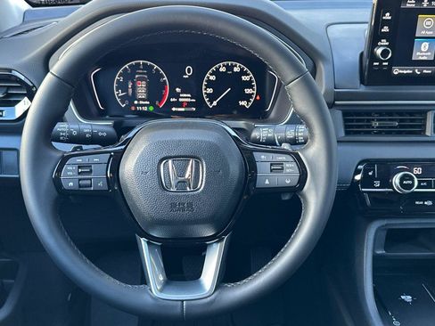 New 2025 Honda Pilot Touring image 11