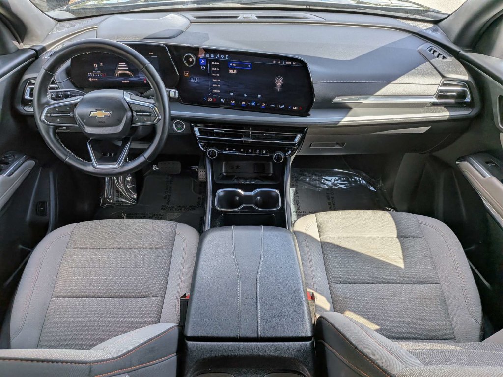 Used 2026 Chevrolet Traverse LT w/ Driver Confidence Package FWD image 15